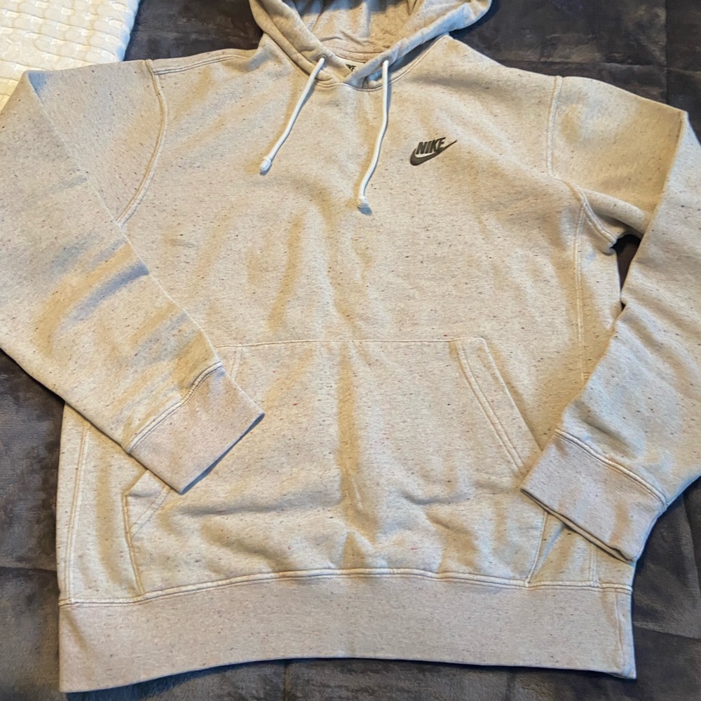 Nike Men's Gray Hoodie